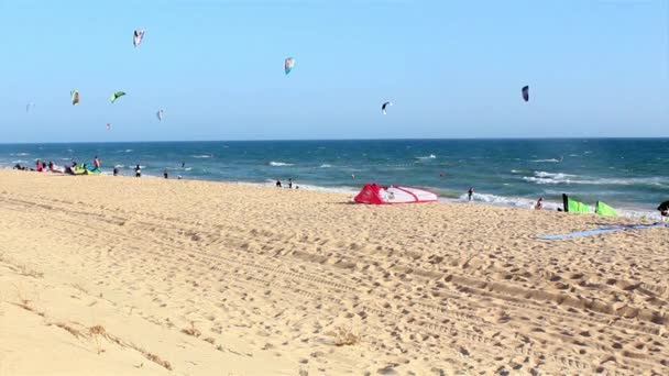 Kitesurf para baixo do vento e do Free-Stile — Vídeo de Stock