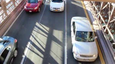 New York'ta hudson Nehri üzerinde manhattan'ın ünlü tarihi brooklyn Köprüsü.