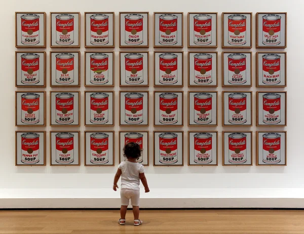Музей современного искусства в Нью-Йорке — стоковое фото