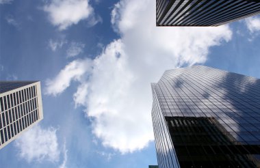 Modern ofis binaları ve gökdelen arka plan