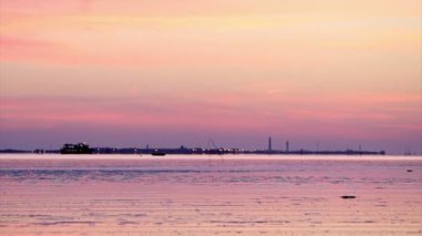 günbatımı, ria formosa doğal koruma bölge, algarve. Portekiz