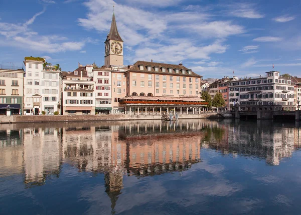 Summertime morning in Zurich — Stock Photo, Image