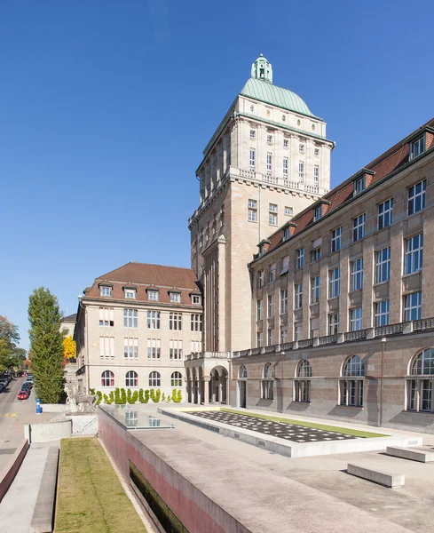 Edificio principal de la Universidad Zurich —  Fotos de Stock