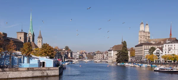 Zurich, view along the Limmat river — Stock Photo, Image