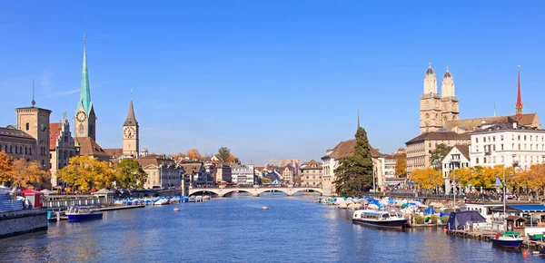 Zurich, view along the Limmat river — Stock Photo, Image