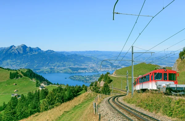 Ferrocarril de bastidor en Mt. Rigi. — Foto de Stock