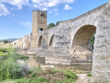 Ortaçağ Roma köprüsü