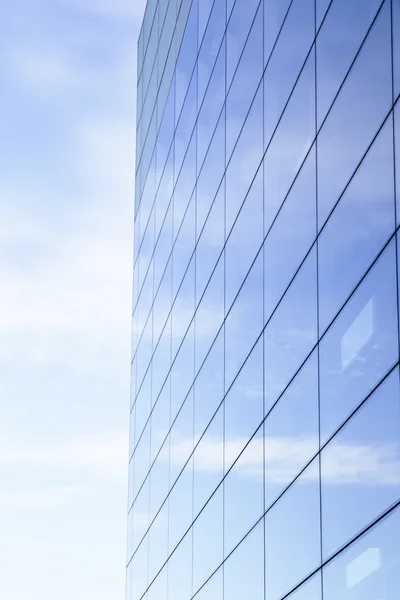 Fachada de vidro — Fotografia de Stock