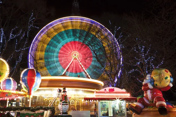 Ferris Wheel at amusement Christmas fair — Stock Photo, Image