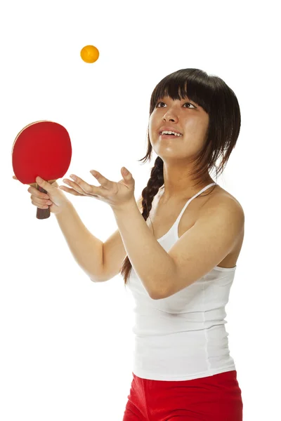 Ung asiatisk kvinna med en bordtennis racket — Stockfoto