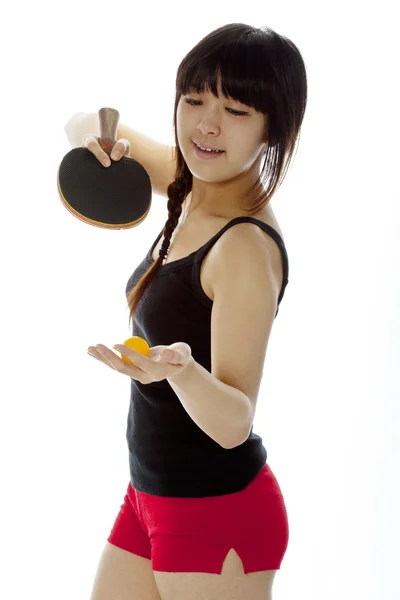 젊은 아시아 여자는 탁구 — 스톡 사진