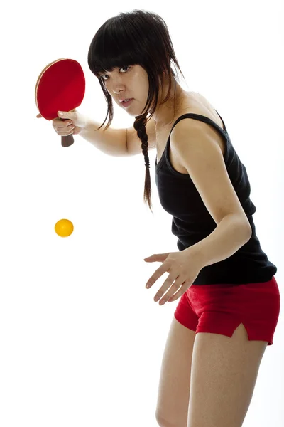 Молодая азиатка бледнолицый пинг-понг — стоковое фото