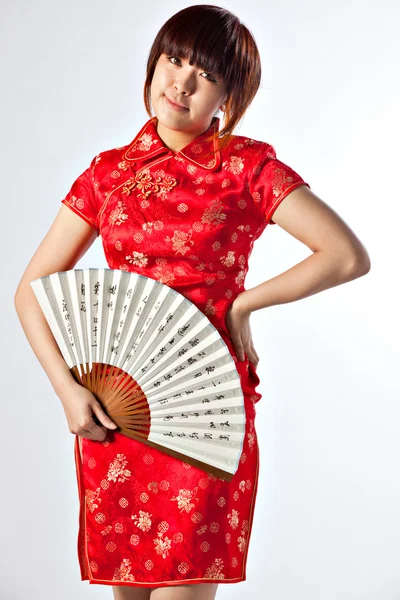 Modelo chinês no vestido tradicional Cheongsam — Fotografia de Stock