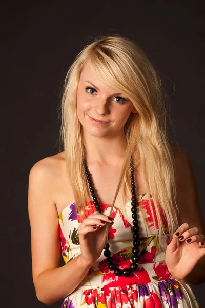 Beautiful blonde girl posing in studio — Stock Photo, Image