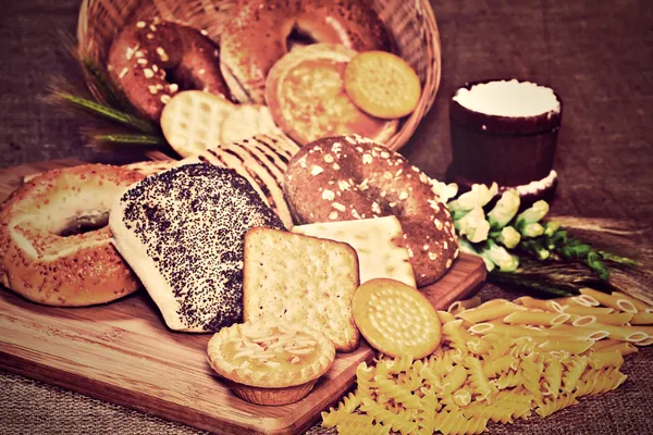 Assortiment de produits de boulangerie — Photo