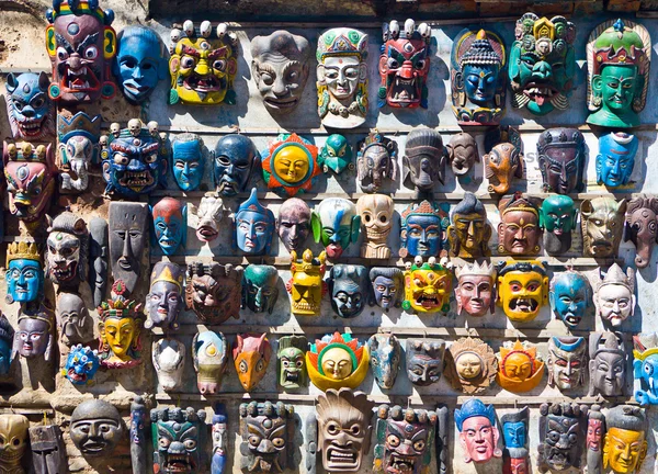 Katmandu'nın Pazar satışı için maske