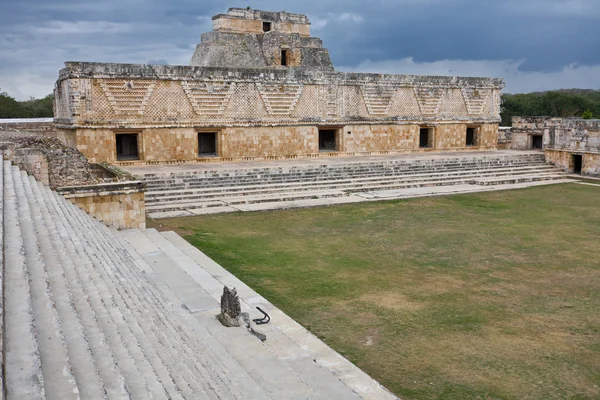 Uxmal - ruínas da civilização maia no México — Fotografia de Stock