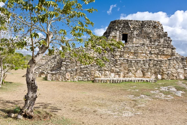 Mayapan - starověké mayské město v yucatan — Stock fotografie