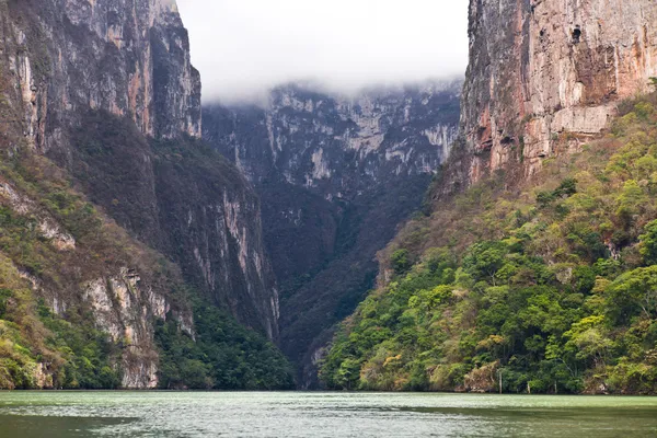 Kanyon sumidero görünümü