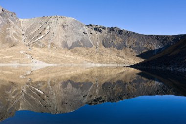 Volkan nevada de toluca içinde Meksika krater gölleri ile