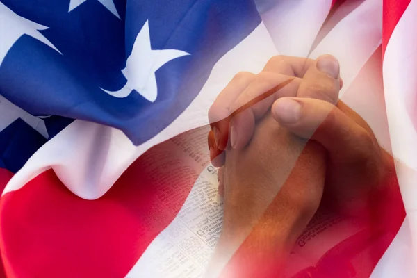 Praying America Bible — Stock Photo, Image