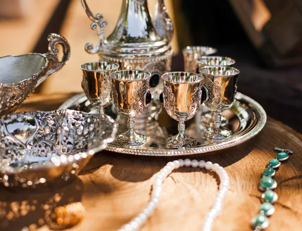 Antique shining silver cups for sale — Stock Photo, Image