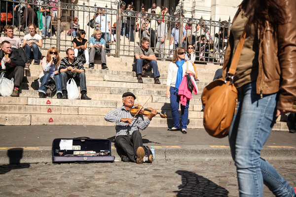Уличный музыкант
