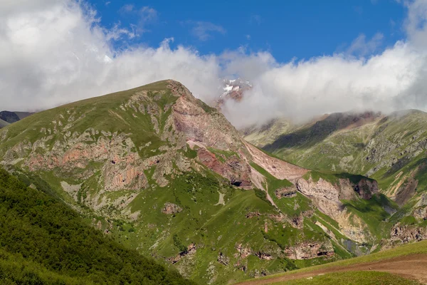 Landscape of mountains — Stock Photo, Image