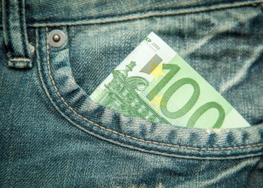 kot pantolon cebinde 100 euro