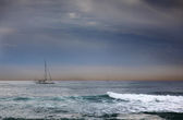 Картина, постер, плакат, фотообои "yacht in the sea against the evening sky", артикул 47082579
