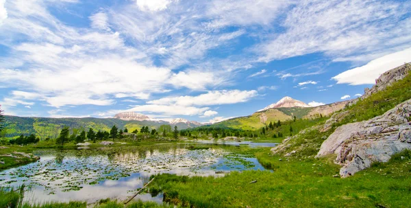 Lagoa de castor nas Montanhas San Juan no Colorado — Fotografia de Stock