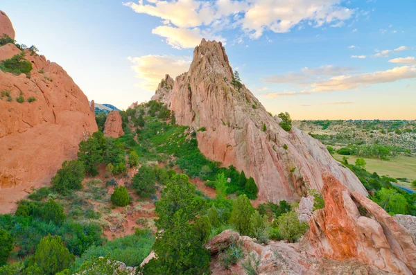 Σχηματισμός βράχου στον κήπο των θεών στο colorado springs, Κολοράντο — Φωτογραφία Αρχείου