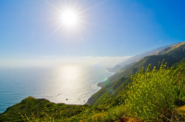 Vista panorâmica na Rota 1 do Estado da Califórnia — Fotografia de Stock