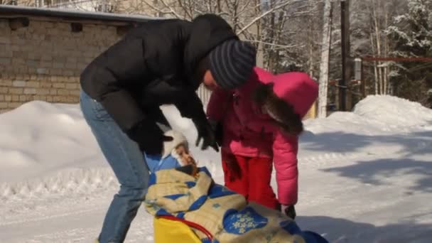 Children. sled. — Stock Video