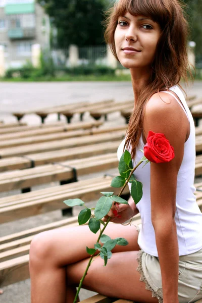 The girl rose Bud — Stock Photo, Image