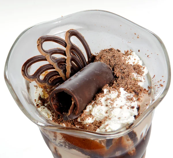 Desery z czekoladą i śmietaną — Zdjęcie stockowe