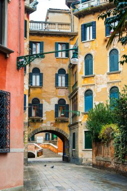 Venedik sokaklarında