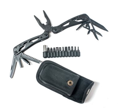 Beyaz bir arka plan üzerinde izole multitool pense aç