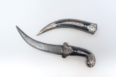 Türk eski Şam blade izole kırpma yolu ile beyaz üzerinde