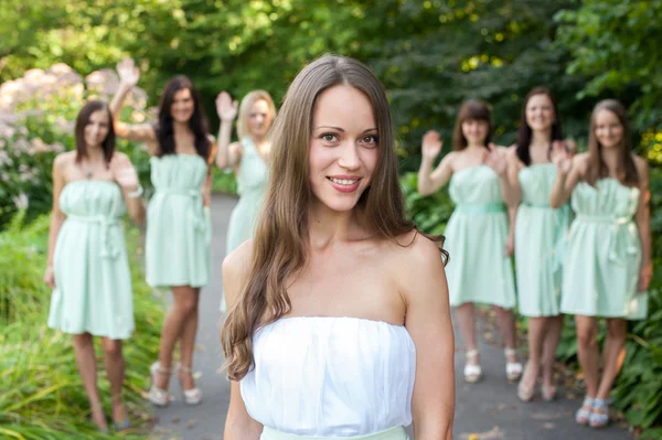 Group of beautiful girls in a park — Stock Photo, Image