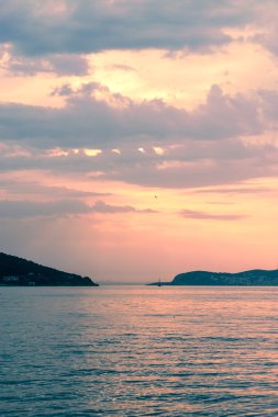 Marmara Denizi üzerinden günbatımı