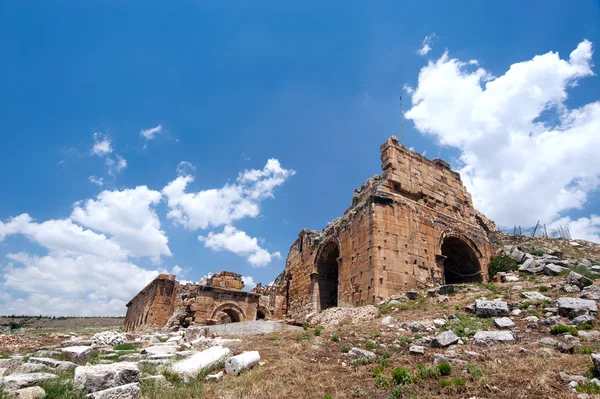 Antiguas ruinas del castillo — Foto de Stock