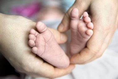 Yeni doğan feet