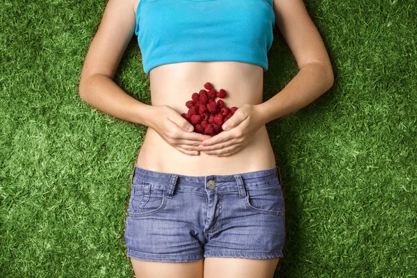 Girl with fruit — Stock Photo, Image