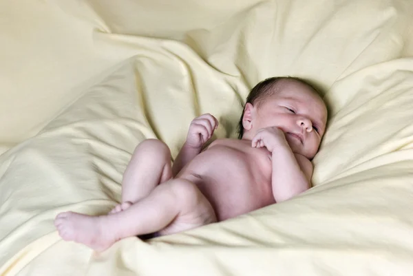 Yeni doğmuş bebek uyku — Stok fotoğraf