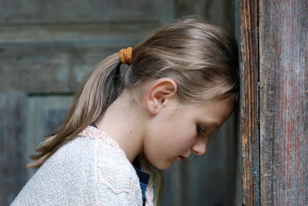 Niño triste. — Foto de Stock