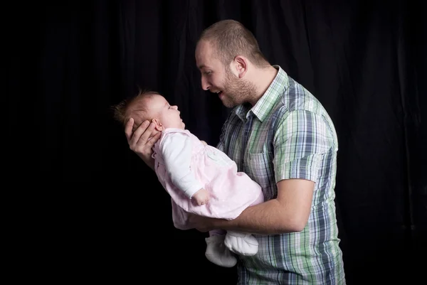 Baby met vader — Stockfoto