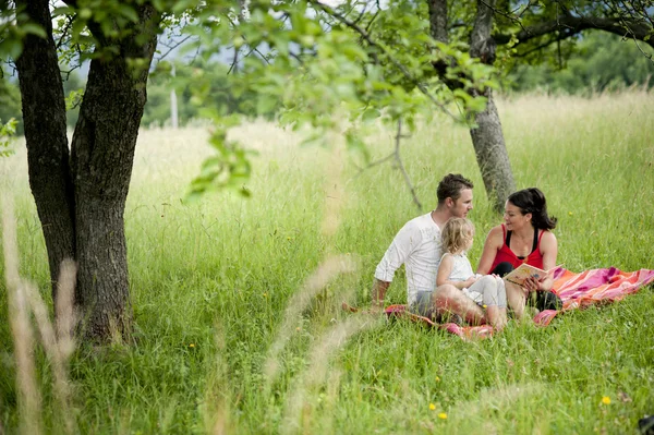 Happy family — Stock Photo, Image