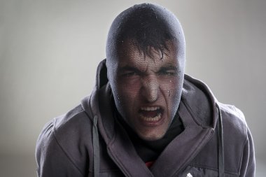 tehlikeli adam