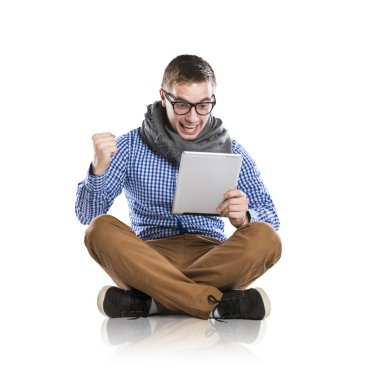 Tabletli genç adam.